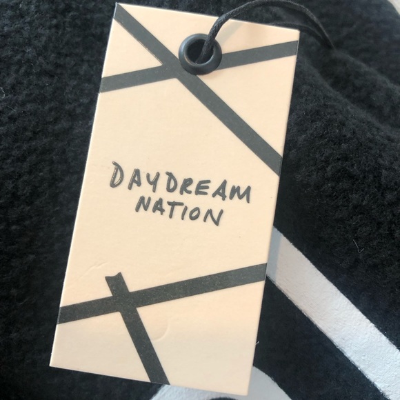 Daydream Nation Real Couch Crasher Fleece Black Oversized Sweatshirt.NWT!Sz M&L - Picture 5 of 12